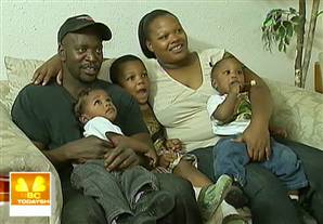 tdy-090521-twinfamily2-6a.standard